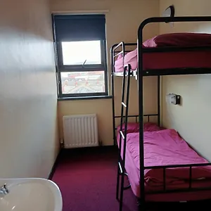  Hostel International Youth Velká Británie